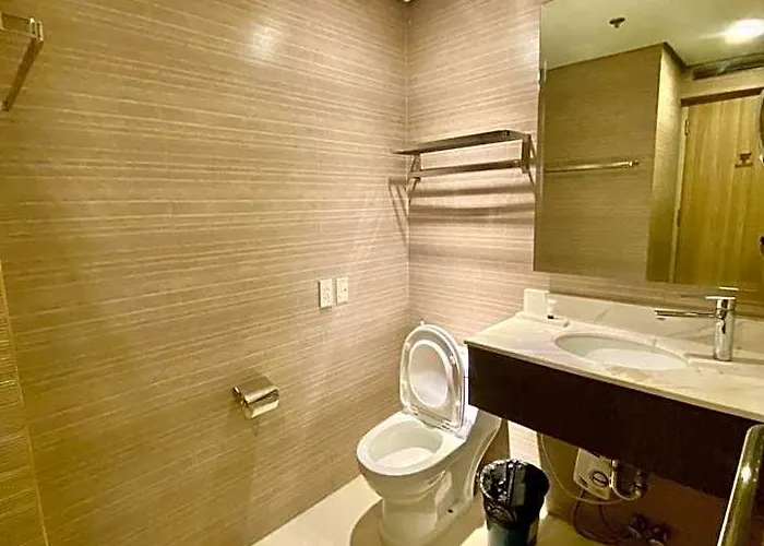 Gba Condotel At Bonifacio Civic Center Tower Hotel Manila