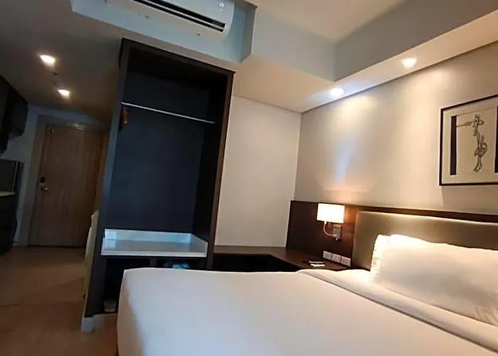 Gba Condotel At Bonifacio Civic Center Tower Hotel *